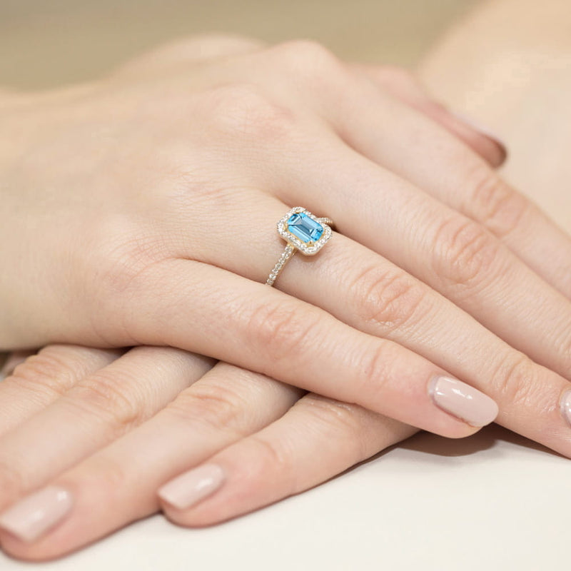 Inel Aur 14K cu Topaz Swiss 0.65 ct si Diamante Naturale 0.19 ct, imaginea 4 din 12