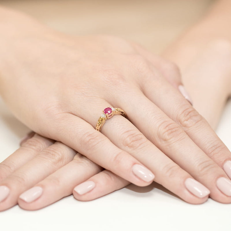 Inel Aur 9K cu Rubin 0.60 ct si Diamante Naturale 0.02 ct, imaginea 4 din 8