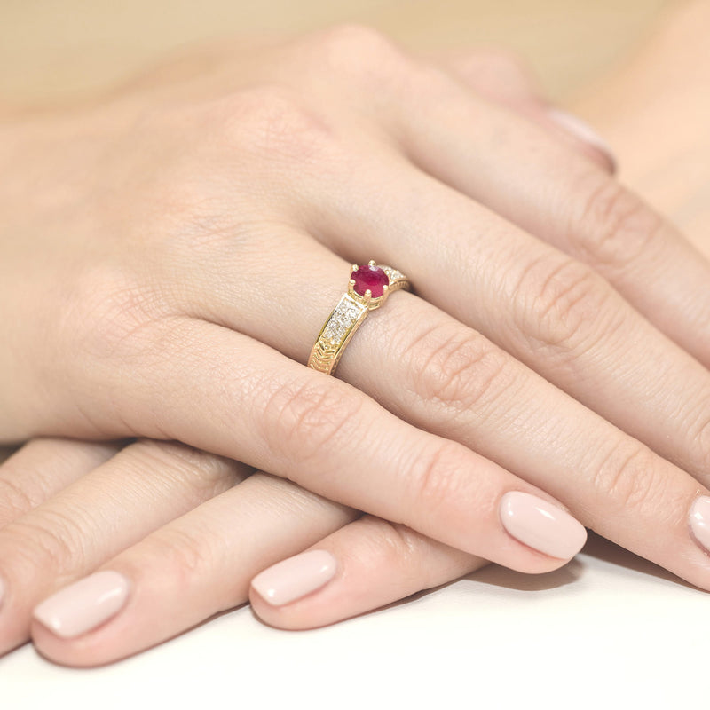 Inel Aur 9K cu Rubin 0.60 ct si Diamante Naturale 0.08 ct, imaginea 4 din 8