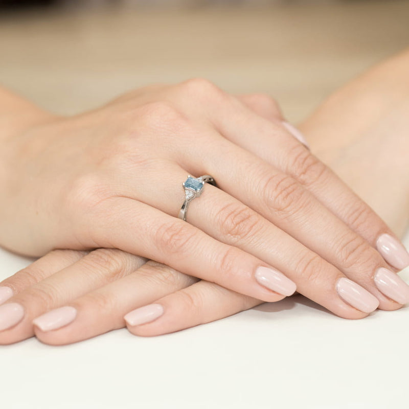 Inel Aur 9K cu Topaz Swiss 0.65 ct si Diamante Naturale 0.03 ct, imaginea 8 din 8