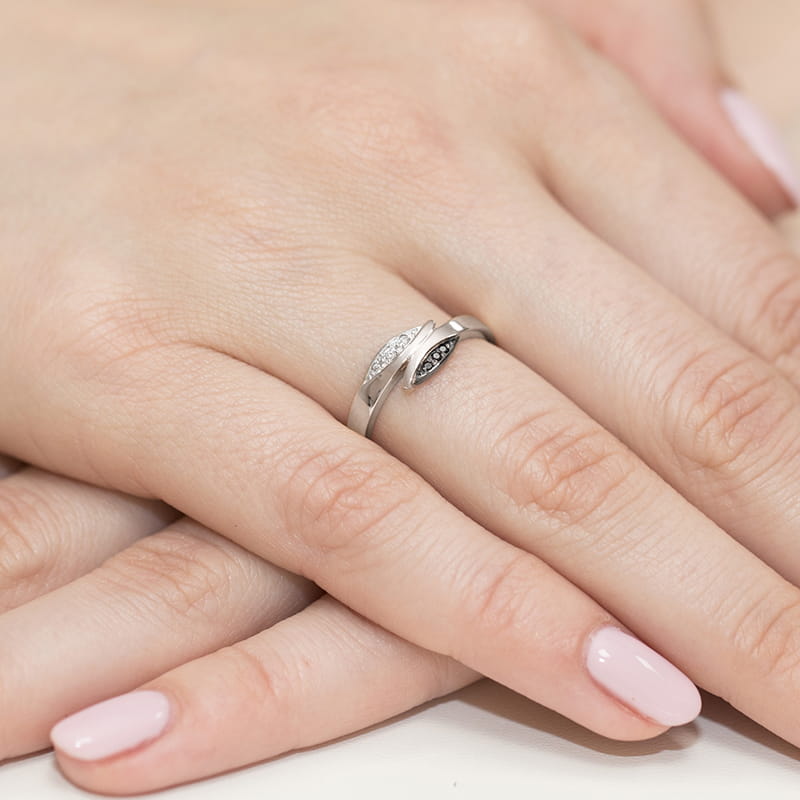 Inel Aur 9K cu Diamante Naturale Albe si Negre 0.03 ct, imaginea 8 din 8