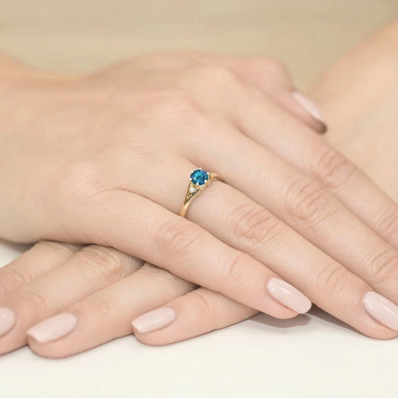 Inel Aur 9K cu Topaz London Blue 0.50 ct si Diamante Naturale 0.03 ct, imaginea 4 din 8