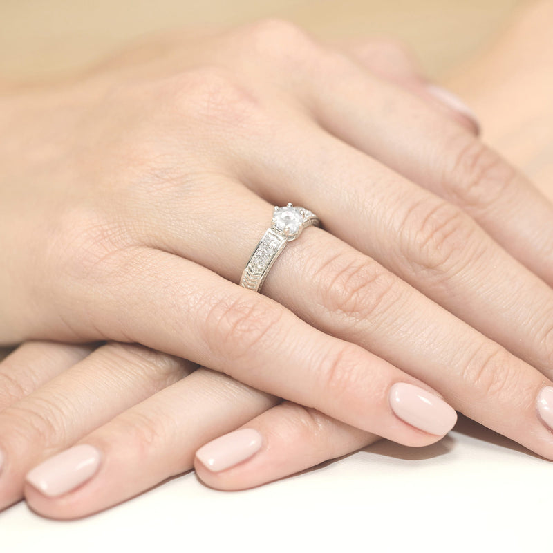 Inel Aur 9K cu Safir Alb 0.60 ct si Diamante Naturale 0.08 ct, imaginea 8 din 8